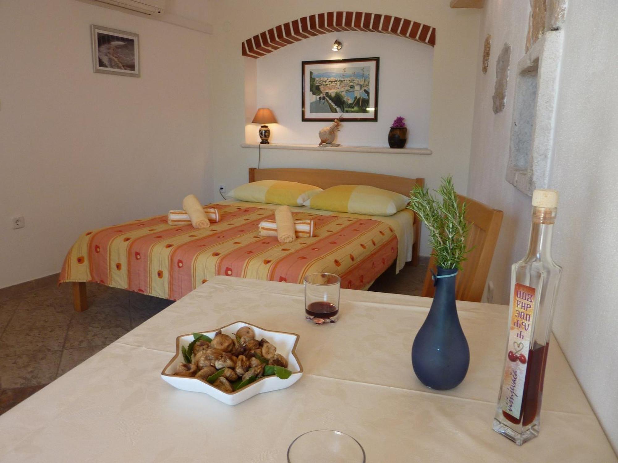 Paradise Stone Apartments Bol Chambre photo