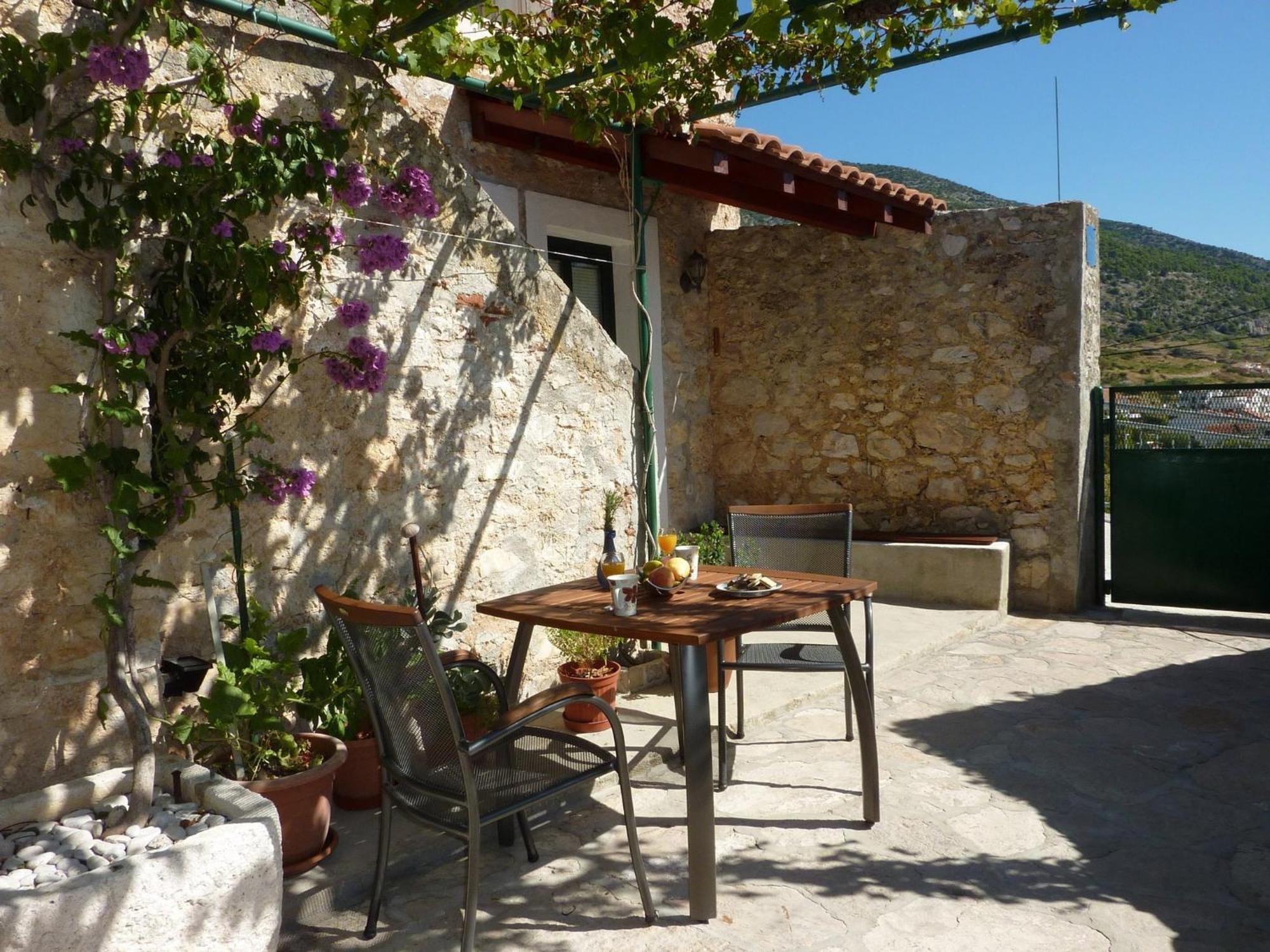 Paradise Stone Apartments Bol Chambre photo