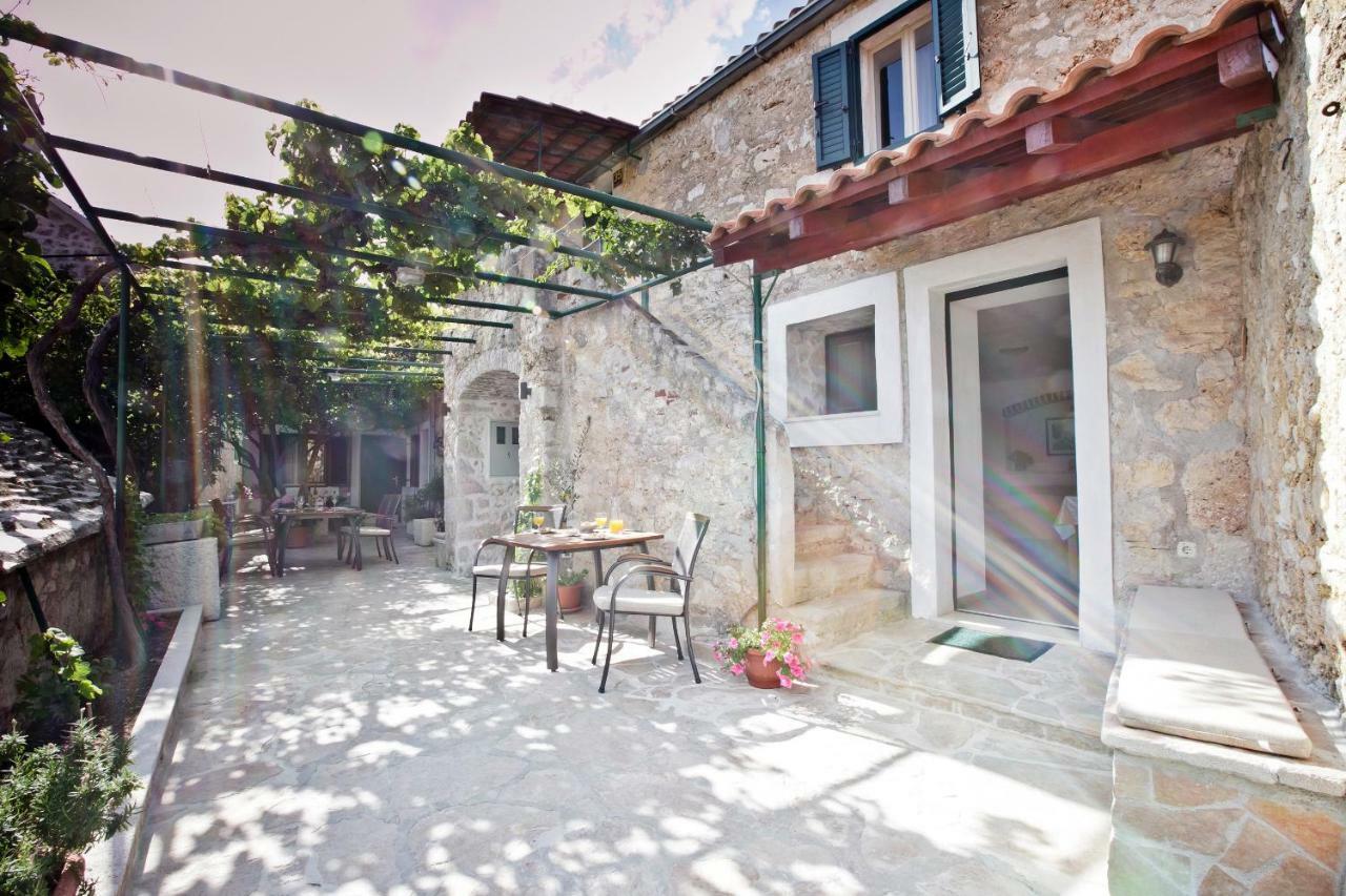 Paradise Stone Apartments Bol Extérieur photo